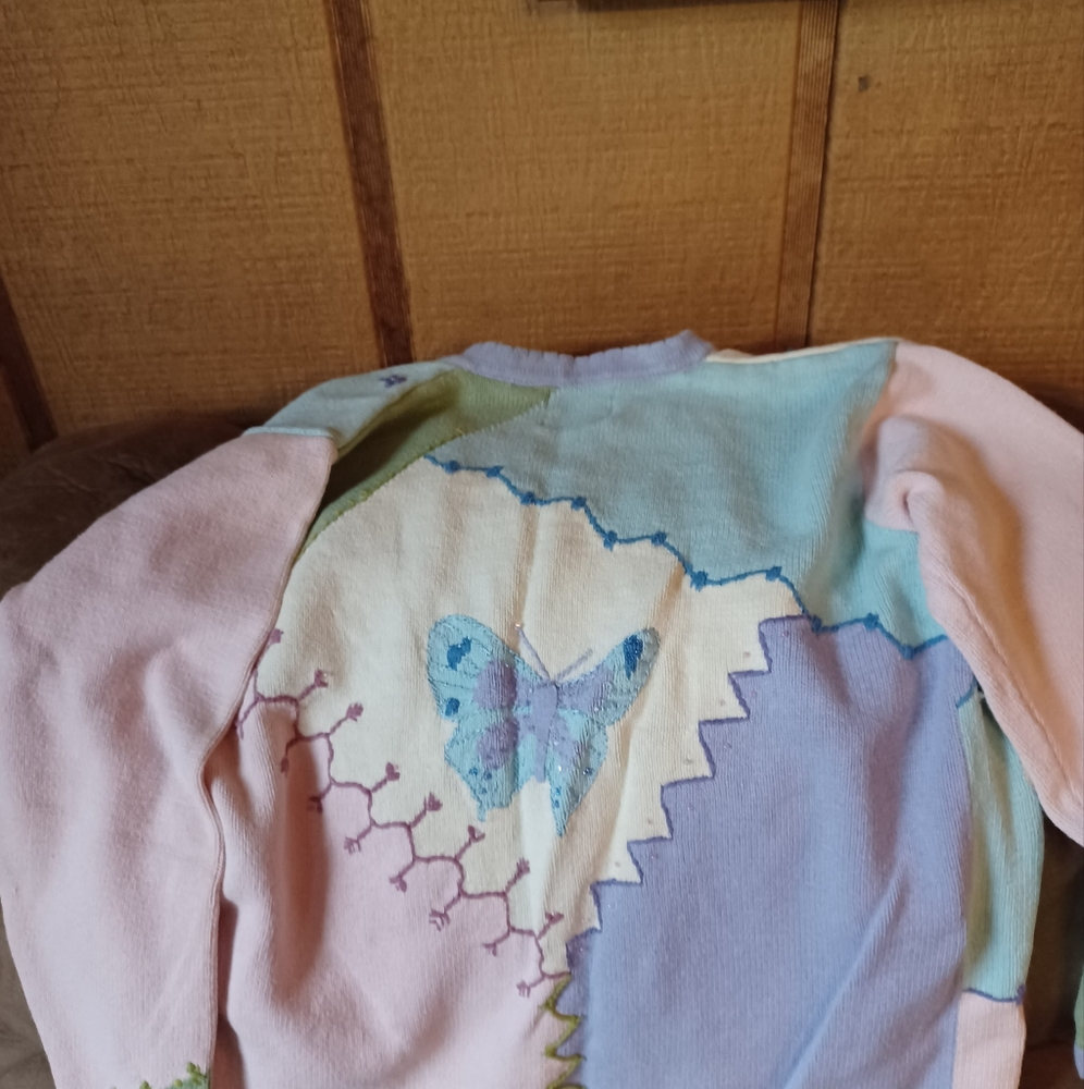 Cardigans sweater